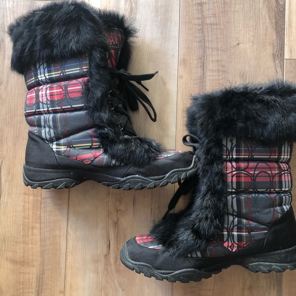 Coach winter boots size 9
